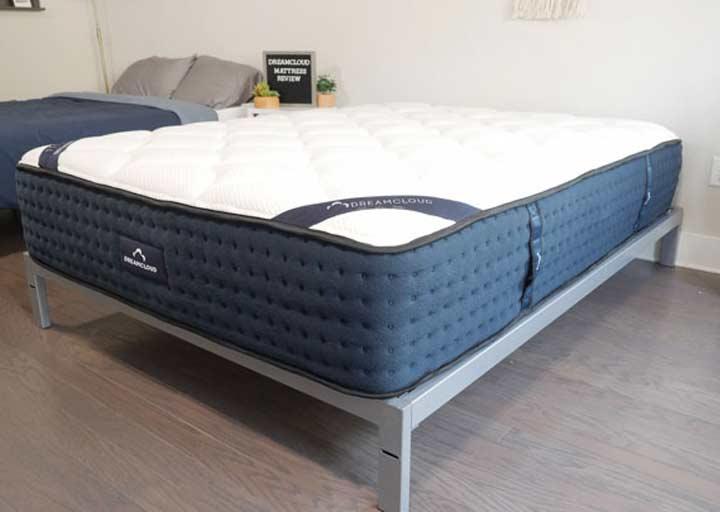 alexander hybrid mattress vs dreamcloud