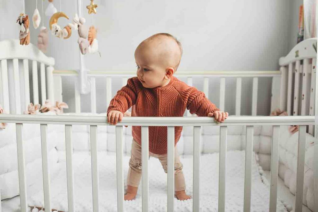 When To Lower Your Baby's Crib According to Experts - FamilyEducation