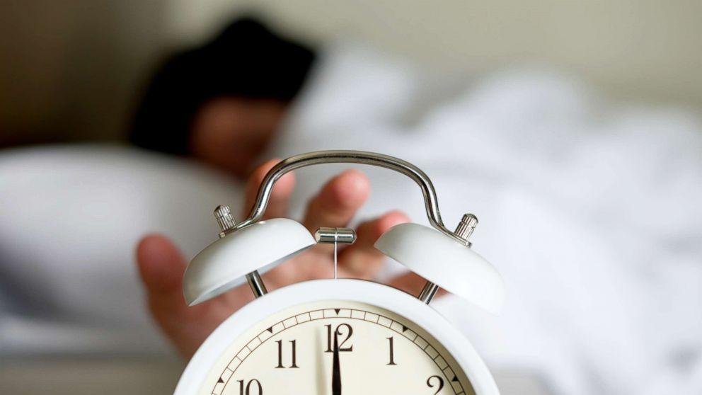 Daylight saving time 2019: How it affects your sleep, and tips to adjust losing an hour - ABC News