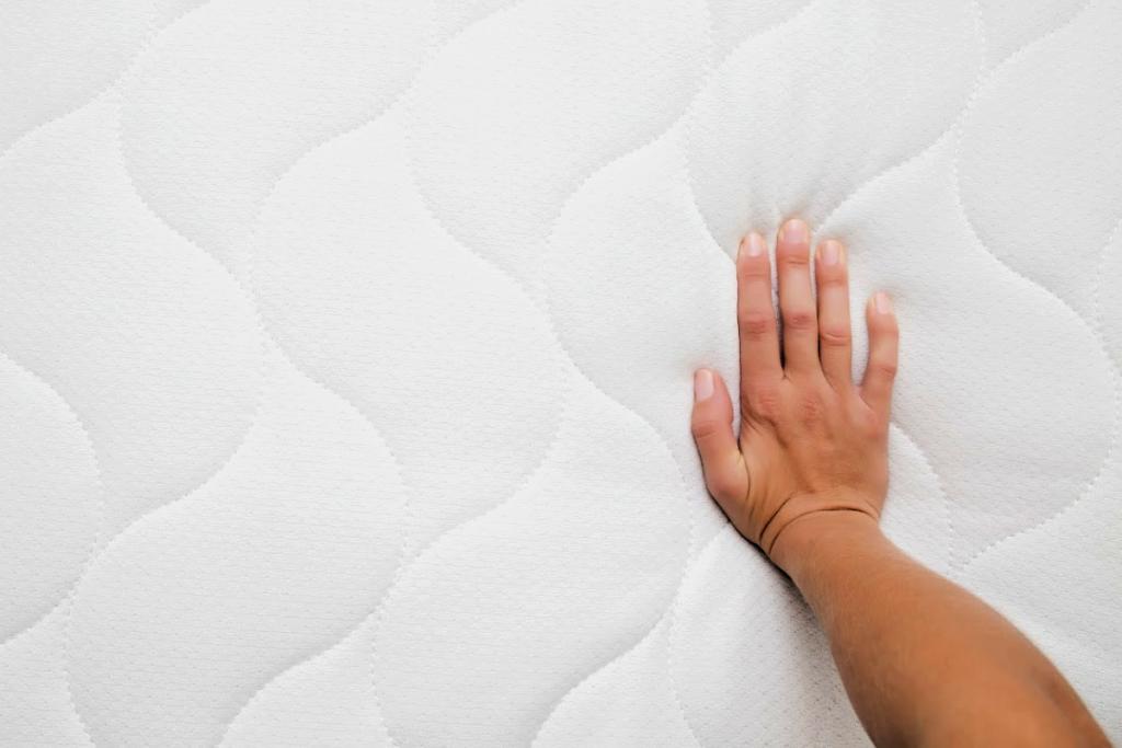 How To Clean A Mattress and Get Rid of Stains - Housewife How-Tos