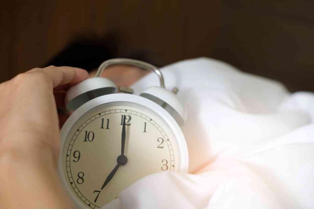 7 Interesting Tricks That Will Make You Stop Snoozing
