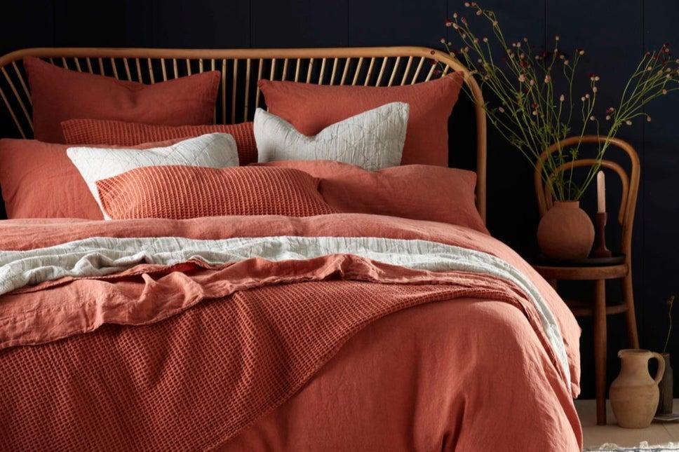 Best linen bedding to sleep under in the heat | Evening Standard